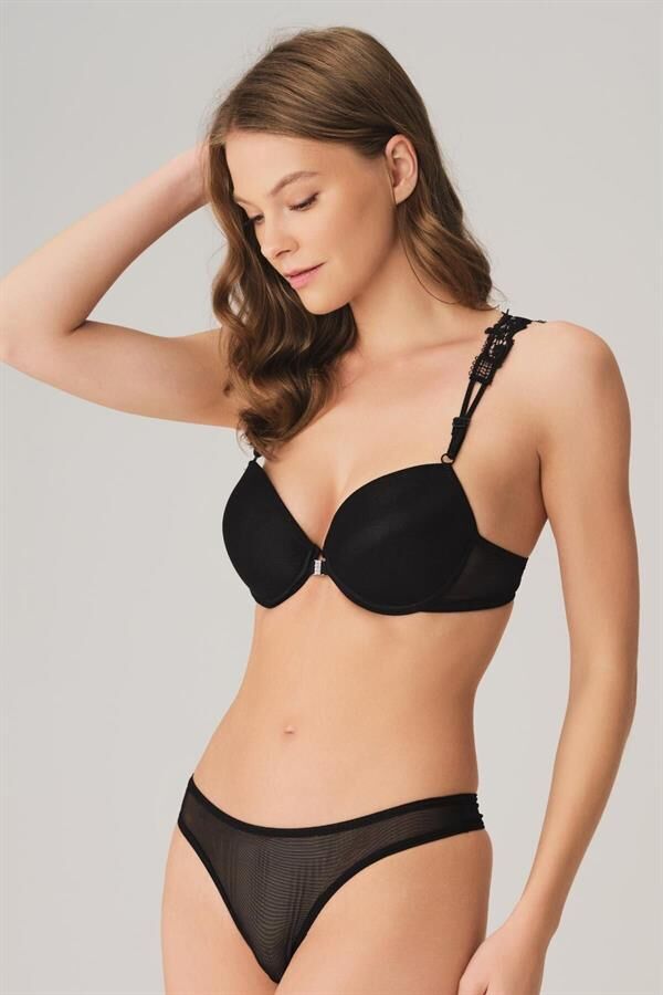 Arias Closet Balenli Destekli Dolgulu Sırt Detaylı Dantelli Sütyen ve String Takım